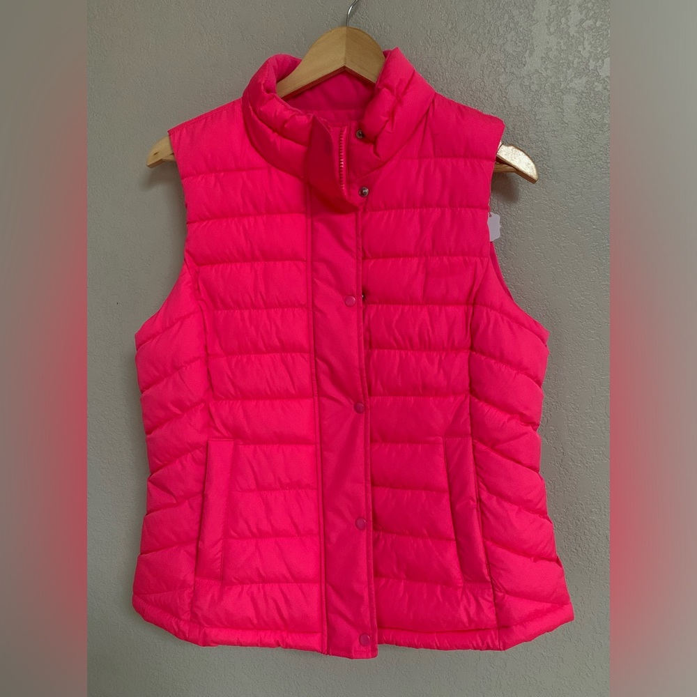 GAP Women's Vibrant Pink Quilted Vest